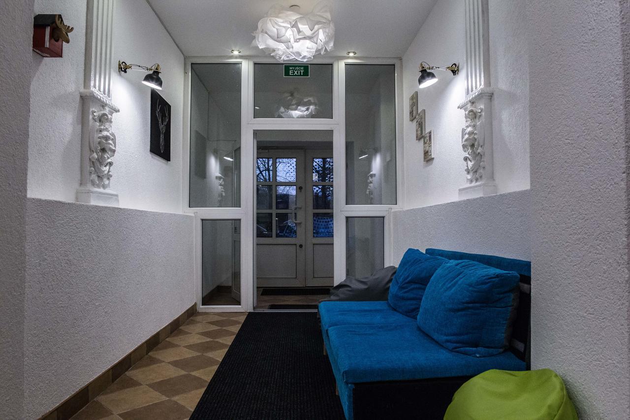 Flyfly Hostel , Darmowy Parking , Rezerwuj Przez Urzadzenia Mobilne -10 Procent Wrocław Buitenkant foto